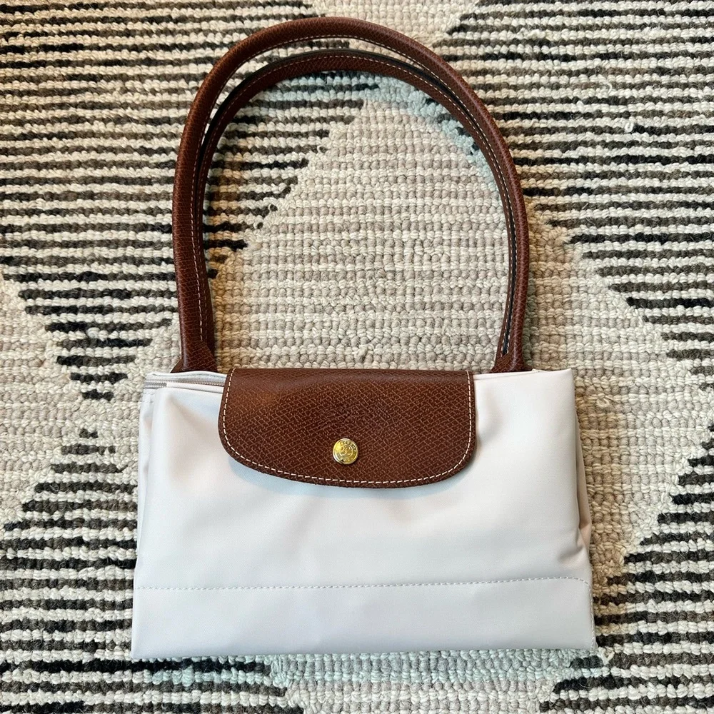 Longchamp Le Pliage Tote - Picture 2 of 14